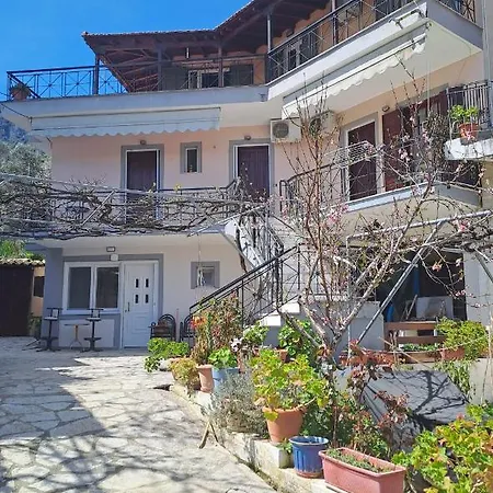 Lefkada Two Bedroom Apartman Nikiána