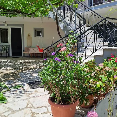 Lefkada Two Bedroom Apartment Nikiana